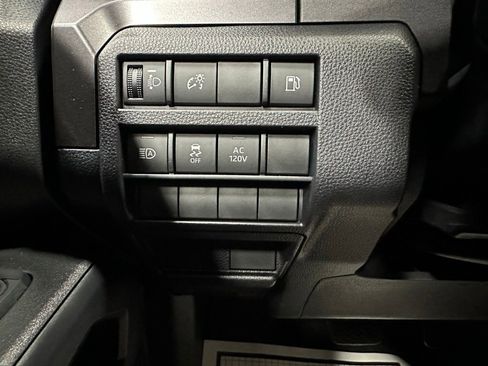 Used 2025 Toyota 4Runner TRD Off-Road image 17