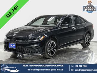 Used 2025 Volkswagen Jetta Sport video 1