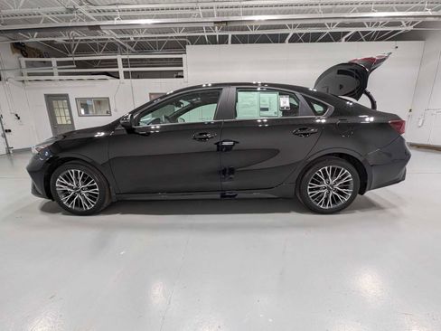 Certified 2024 Kia Forte GT-Line w/ GT-Line Premium Package image 12