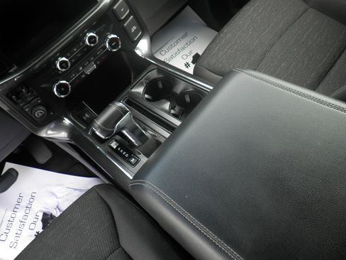 Certified 2022 Ford F150 XLT w/ Equipment Group 302A High image 24