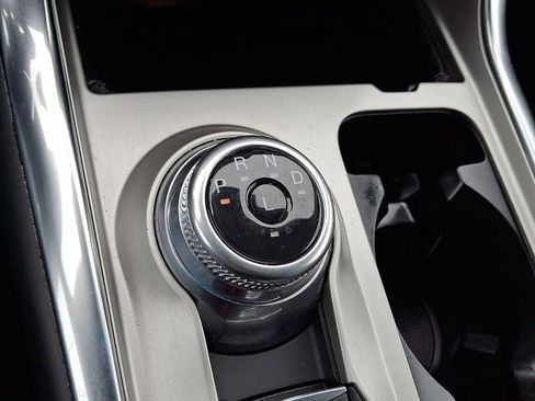 Certified 2022 Ford Explorer Limited w/ Equipment Group 301A image 12