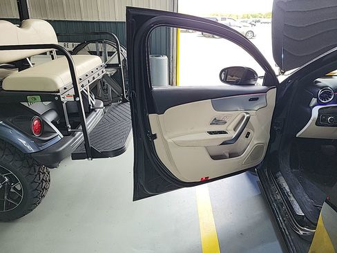 Used 2022 Mercedes-Benz A 220 image 15