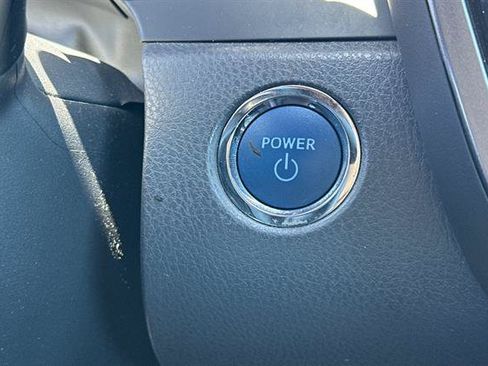 Used 2021 Toyota Camry SE FWD image 22