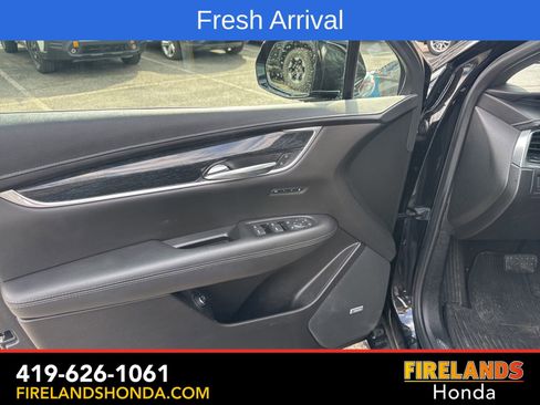 Used 2020 Cadillac XT5 Premium Luxury image 13