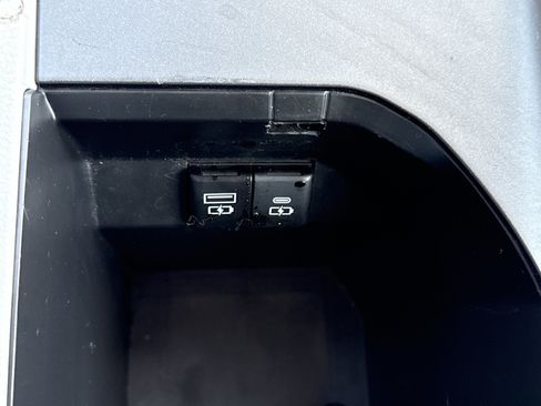 Used 2024 Toyota Camry LE FWD image 25