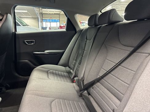 Used 2025 Kia K4 EX image 18