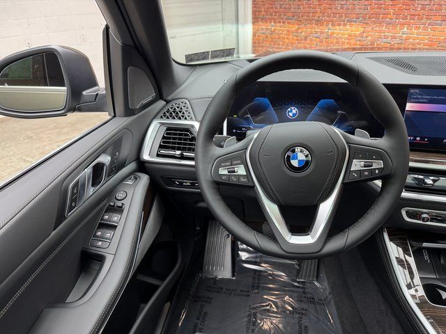 Used 2026 BMW X5 xDrive40i AWD/4WD image 13