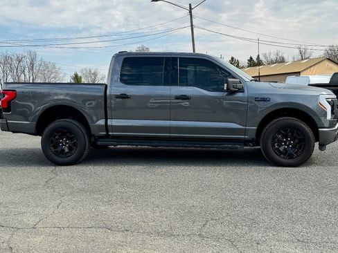 Used 2025 Ford F150 Lightning XLT image 2