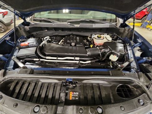 Certified 2024 Chevrolet Silverado 1500 LT AWD/4WD image 29