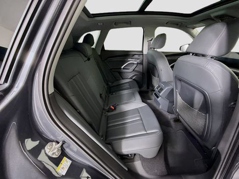 Used 2025 Audi Q5 Premium w/ Premium Plus AWD/4WD image 23