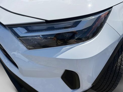 Used 2023 Toyota RAV4 XLE w/ XLE Grade Weather Package AWD/4WD image 21