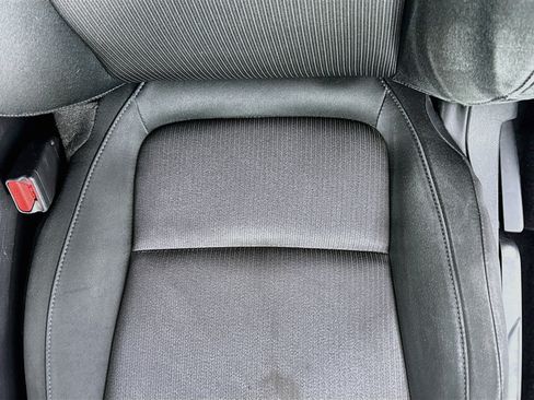 Used 2018 Honda Accord LX image 18
