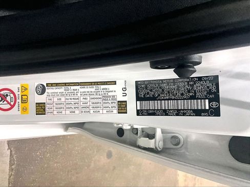 Certified 2022 Toyota Prius Prime XLE FWD image 35