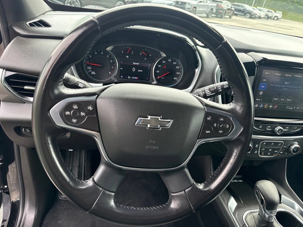Certified 2022 Chevrolet Traverse LT w/ Midnight/Sport Edition AWD/4WD image 8