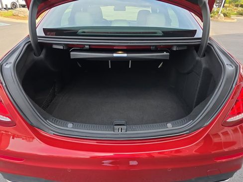 Used 2019 Mercedes-Benz E 300 w/ Parking Assistance Package image 14