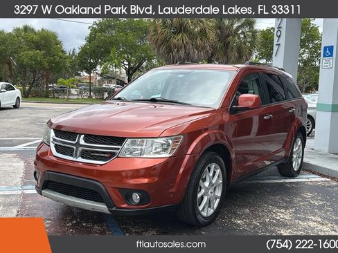 Used 2012 Dodge Journey Crew w/ Driver Convenience Group FWD image 4