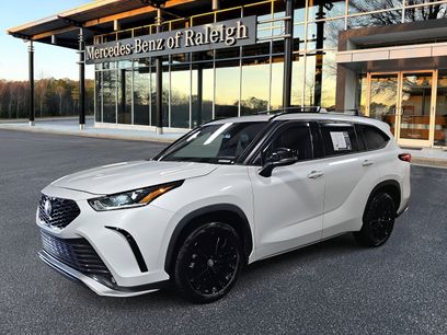 Used 2023 Toyota Highlander XSE