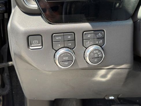 Used 2023 GMC Sierra 1500 SLT w/ SLT Convenience Package AWD/4WD image 20
