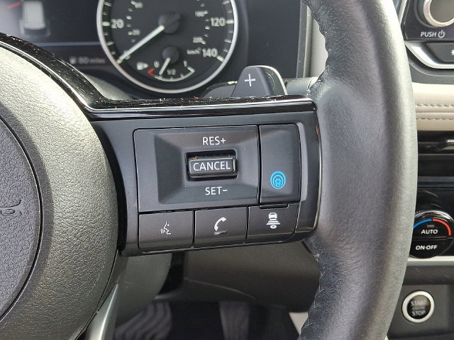 Used 2023 Nissan Rogue SL AWD/4WD image 24