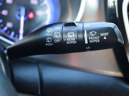 Used 2022 Chrysler Pacifica Touring-L image 22