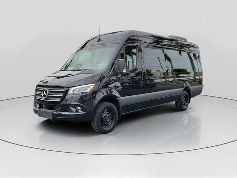 New 2025 Mercedes-Benz Sprinter 3500 image 3