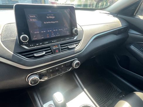 Used 2021 Nissan Altima 2.5 SR FWD image 21