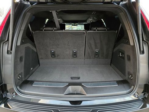 Used 2023 Cadillac Escalade V image 31