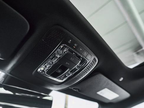 Used 2025 Mercedes-Benz CLA 250 4MATIC image 51