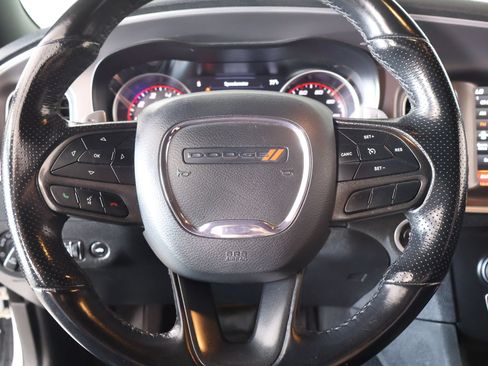 Used 2022 Dodge Charger SXT AWD/4WD image 3