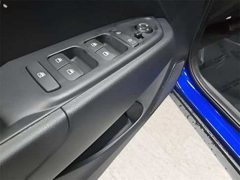 New 2026 Hyundai Venue SE image 10