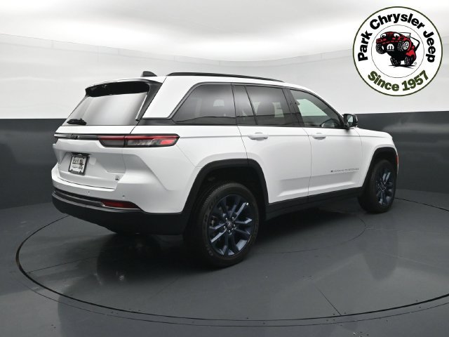 New 2026 Jeep Grand Cherokee Limited AWD/4WD image 6