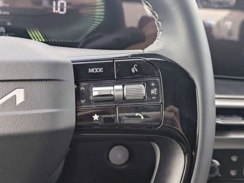 New 2026 Kia Sorento LX image 25