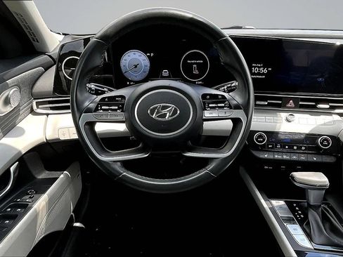 Used 2023 Hyundai Elantra Limited w/ Cargo Package FWD image 8