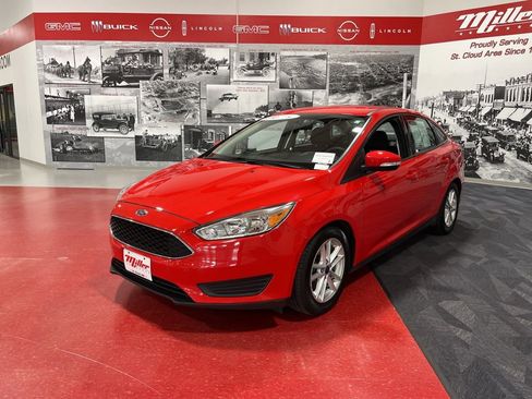Used 2016 Ford Focus SE image 7