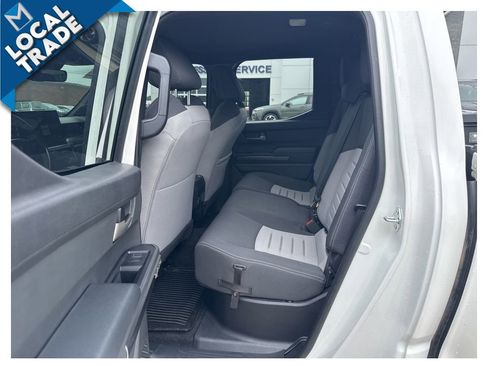 Used 2024 Toyota Tacoma TRD Off-Road w/ TRD Off Road Upgrade Package AWD/4WD image 19