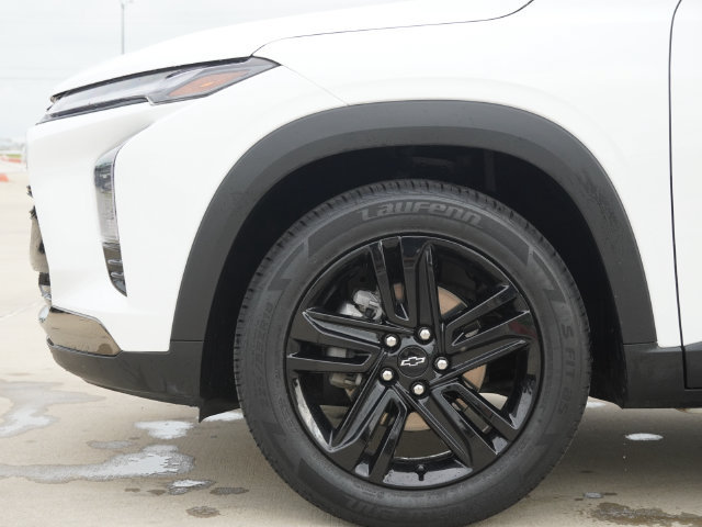 Used 2025 Chevrolet Trax ACTIV w/ Sunroof Package FWD image 8