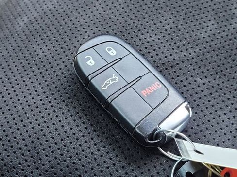 Used 2020 Dodge Challenger R/T Scat Pack image 25