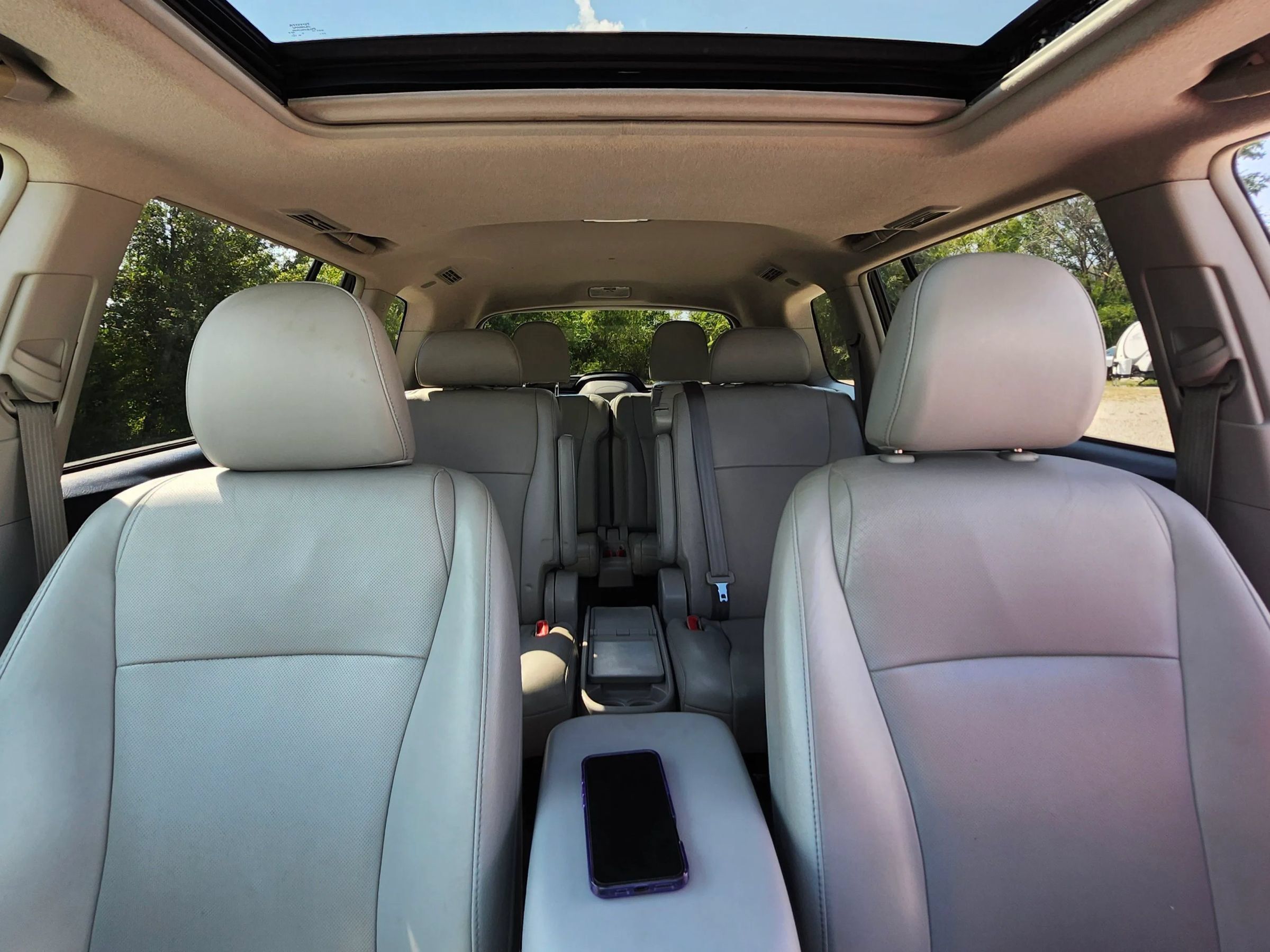Used 2012 Toyota Highlander Limited w/ Tow Pkg FWD image 23