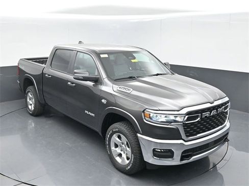 New 2026 RAM 1500 4x4 Crew Cab image 31