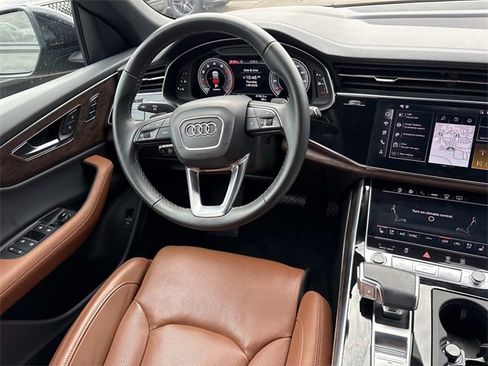Used 2025 Audi Q8 Prestige image 14