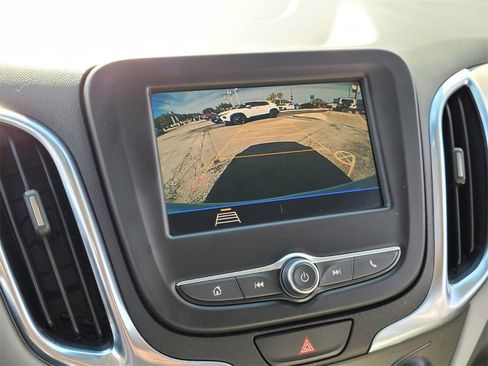 Certified 2021 Chevrolet Equinox LS w/ LS Convenience Package image 25