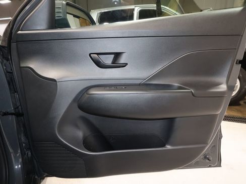 Used 2025 Hyundai Kona SEL image 19