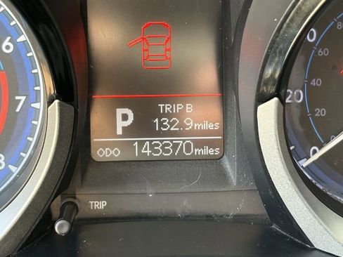 Used 2016 Toyota Corolla S FWD image 7