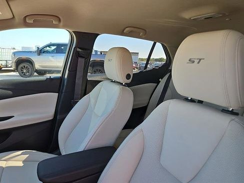 New 2026 Buick Encore GX Sport Touring image 11