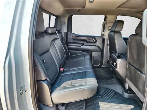 Used 2024 Chevrolet Silverado 1500 LT Trail Boss w/ Convenience Package II AWD/4WD image 26
