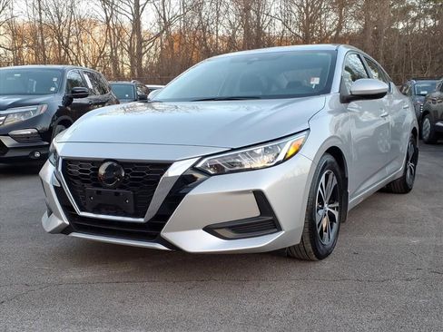 Used 2022 Nissan Sentra SV image 1