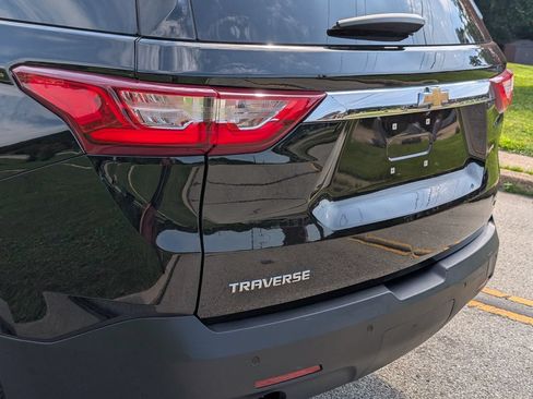Used 2018 Chevrolet Traverse LT FWD image 29