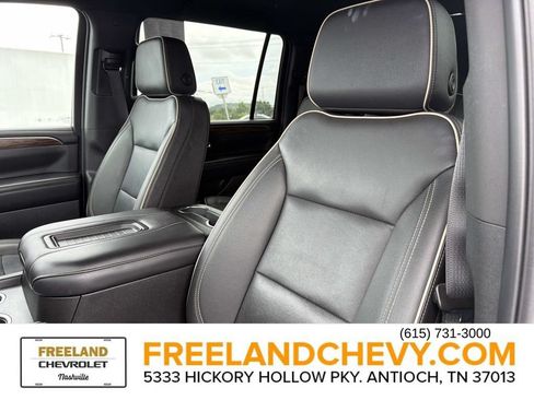Used 2024 Chevrolet Suburban Premier AWD/4WD image 25