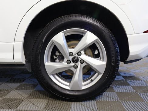 Used 2021 Audi Q3 2.0T Premium image 16