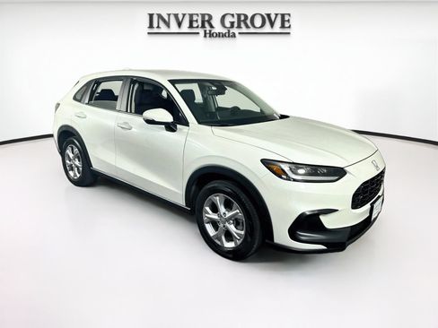 Certified 2023 Honda HR-V LX image 3